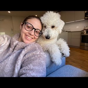 Meet your Posher, Briana